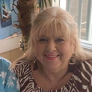 Meet your Posher, Debbie